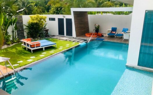 villa for sale Naiyang Phuket
