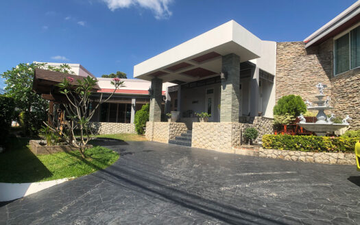 3 bedroom Chalong pool villa for sale