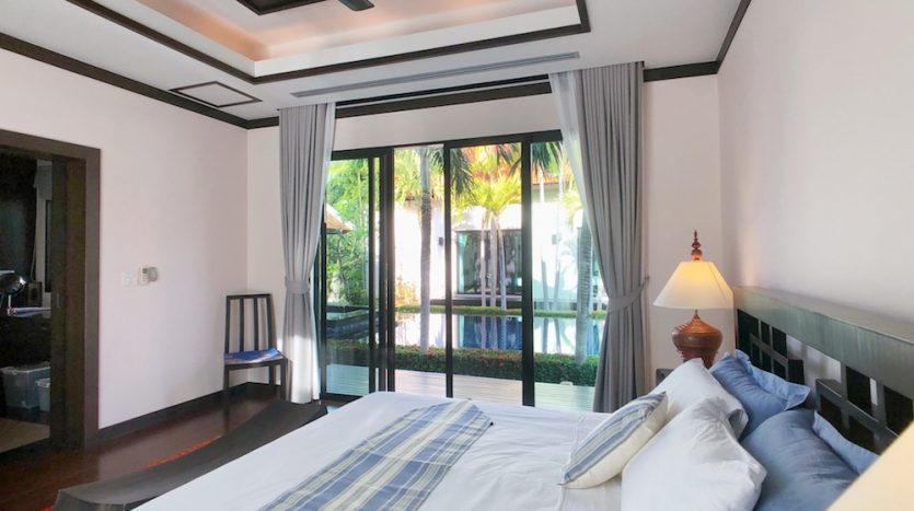 5 bedroom villa at Nai Harn Baan Bua