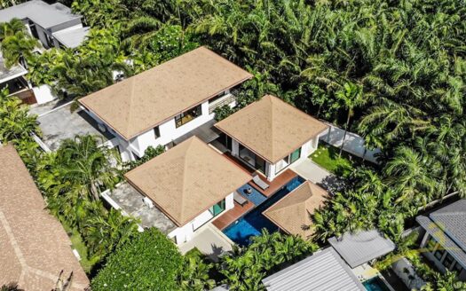 Large plot villa Rawai for sale