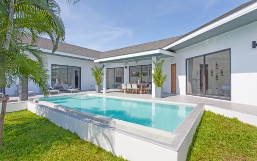 Modern 4 bedroom villa Rawai for sale