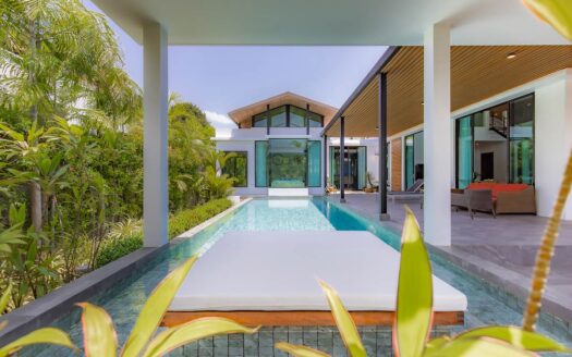 Villa Baan Varij for sale at Nai Harn Baan Bua