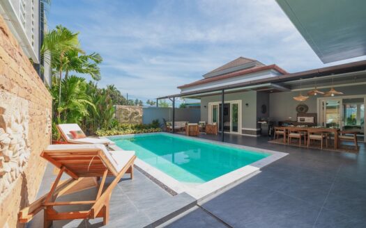 Private pool villa Rawai for sale