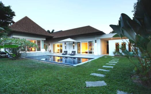 Villa Suksan for sale near Nai Harn Beach